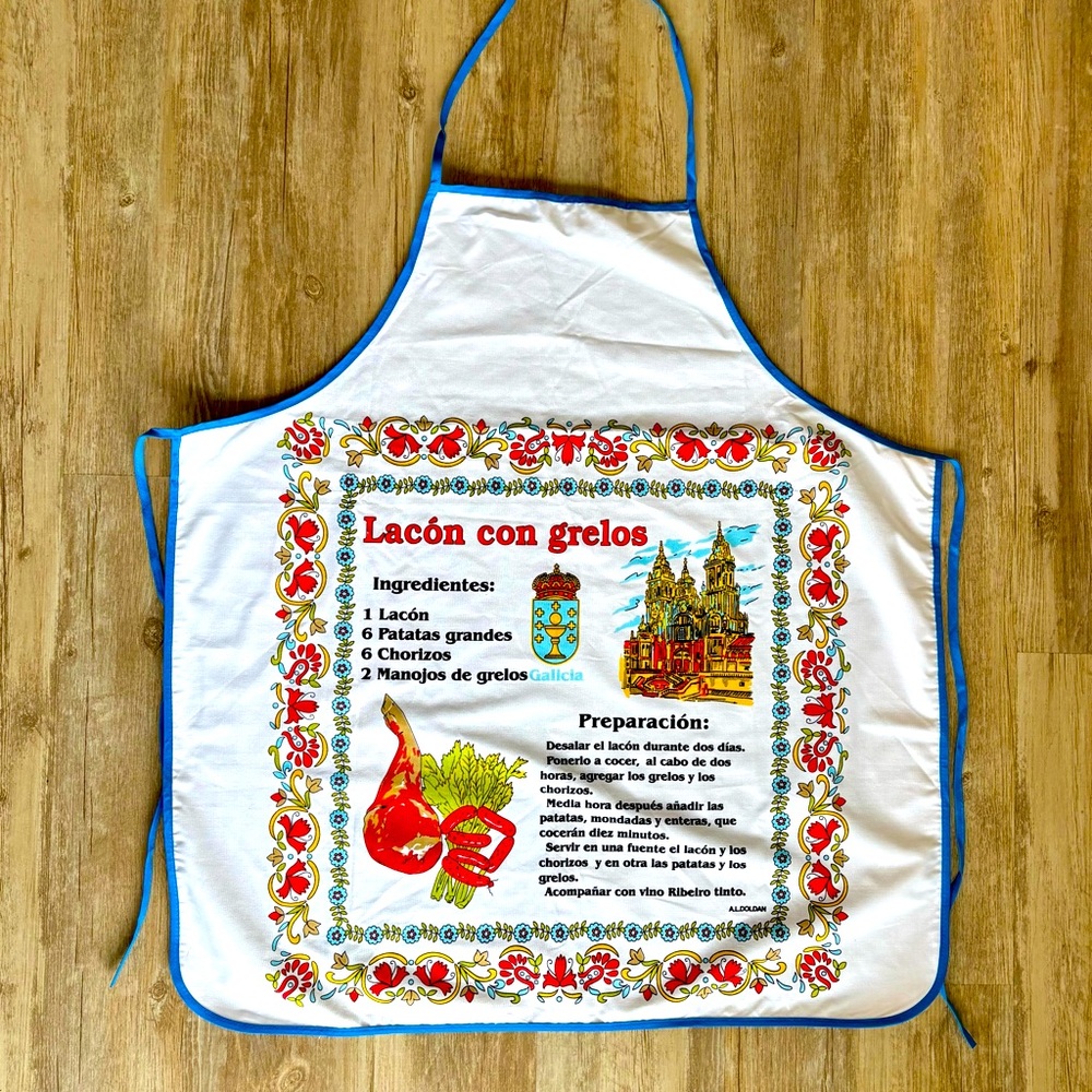 Spanish Apron and 2 Tea Towels Recipes New